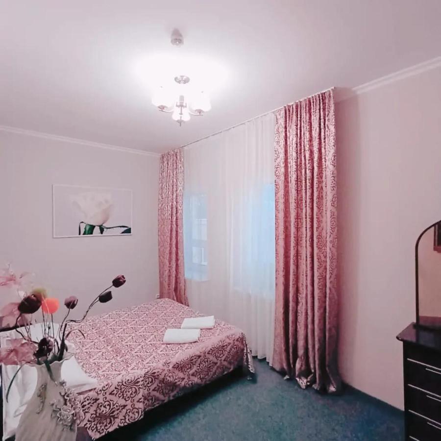 Altyn-Adam Hotel Asztana Kültér fotó