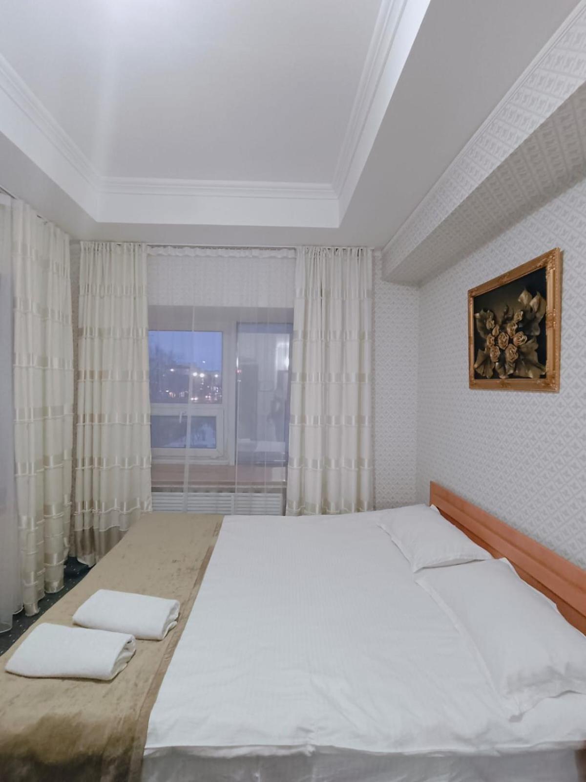 Altyn-Adam Hotel Asztana Kültér fotó