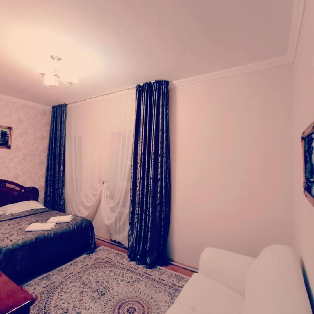 Altyn-Adam Hotel Asztana Kültér fotó