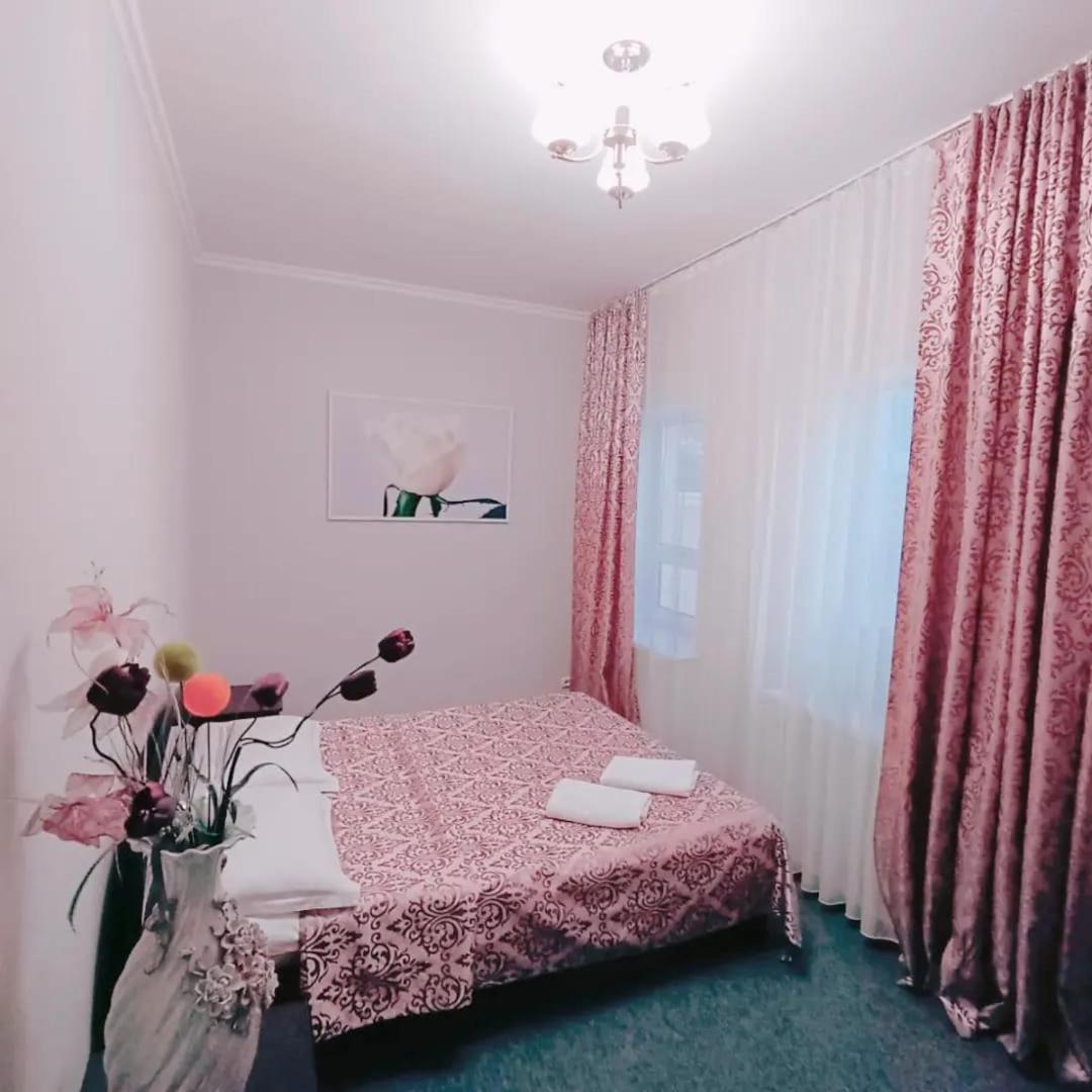 Altyn-Adam Hotel Asztana Kültér fotó
